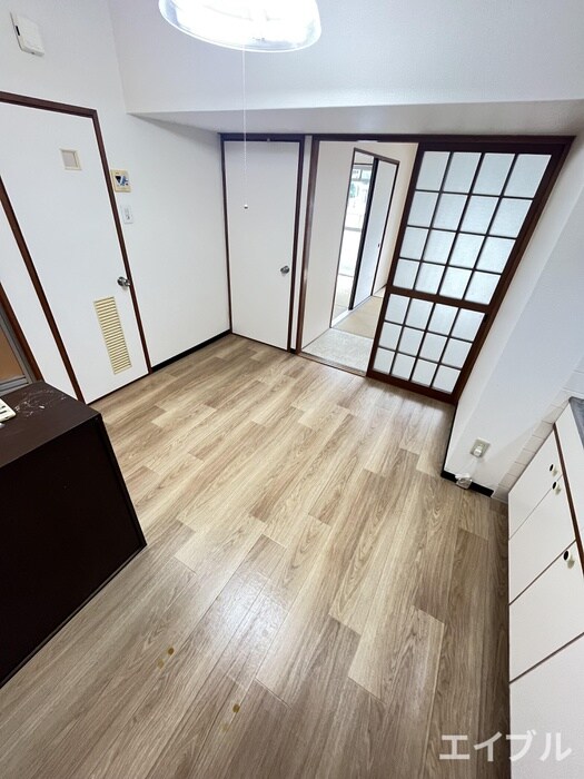 物件内観写真4　(居室)