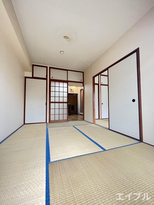 物件内観写真5　(居室)