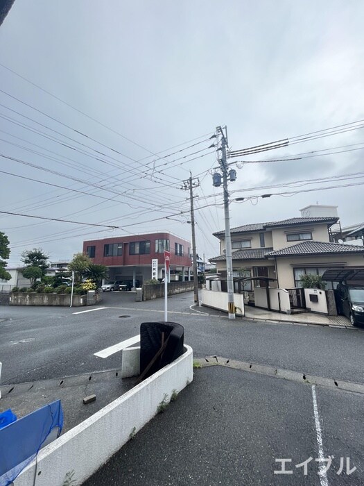 物件内観写真13　(室内からの展望)