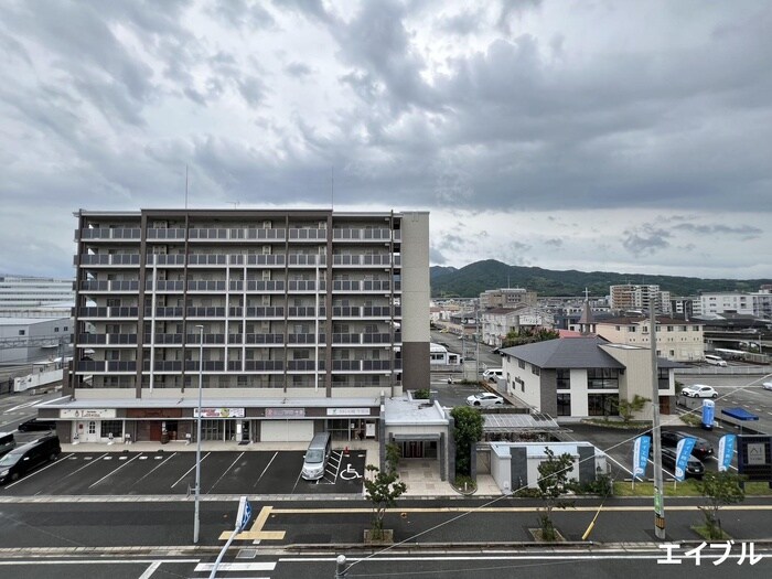 物件内観写真15　(室内からの展望)