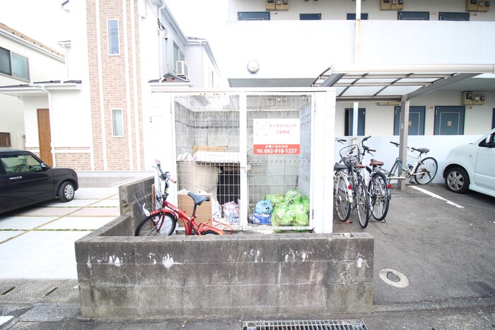 物件外観写真4　(建物設備)