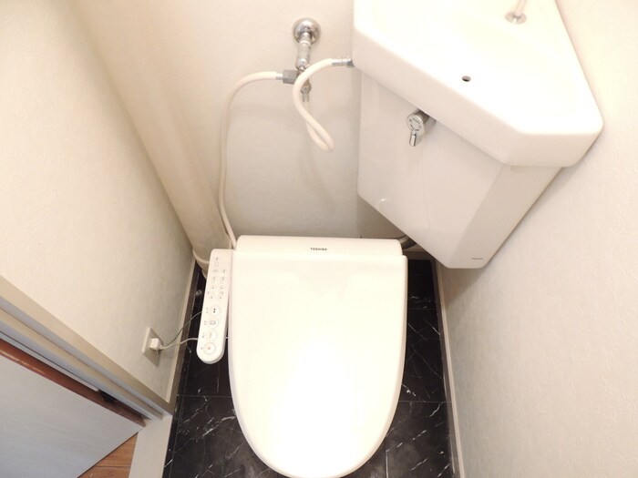 物件内観写真12　(トイレ)