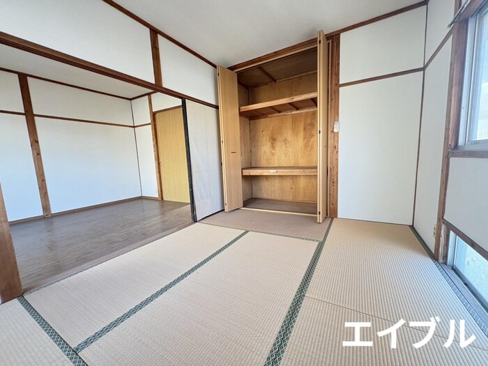 物件内観写真4　(居室)