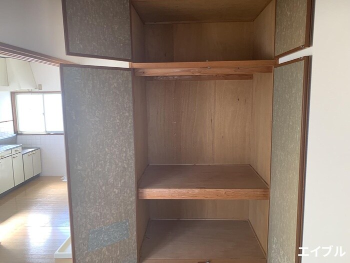 物件内観写真11　(収納)