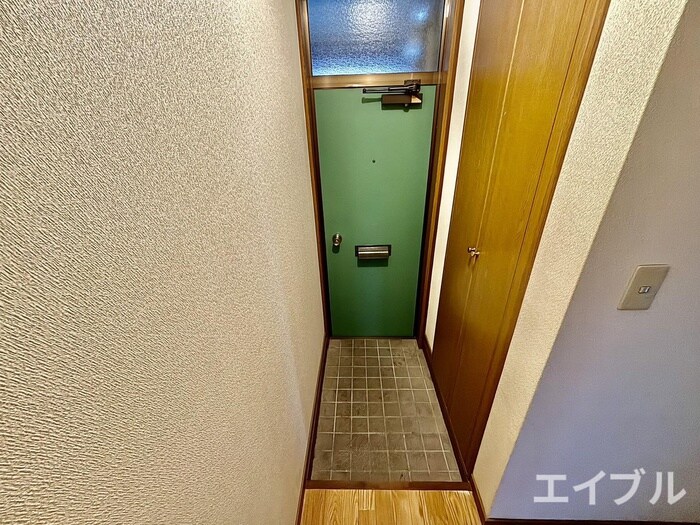 物件内観写真15　(玄関)