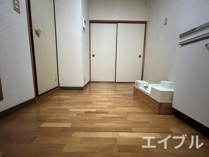 物件内観写真16　(廊下)