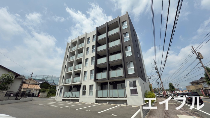 シニフィエ飯塚西町