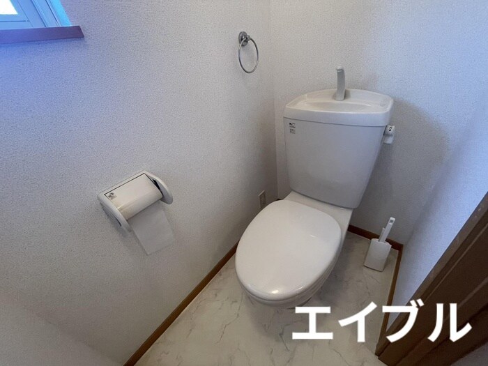 物件内観写真9　(トイレ)