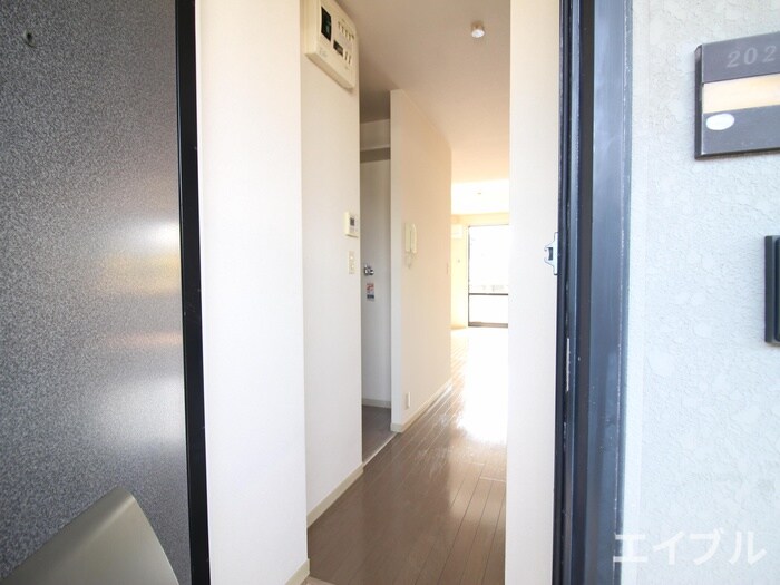 物件内観写真9　(玄関)