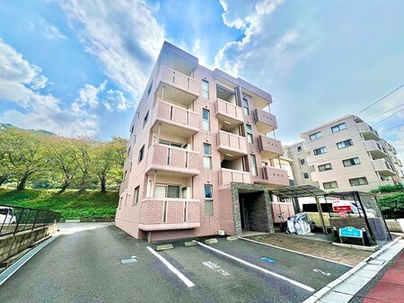 シダーフィールド平尾外観写真
