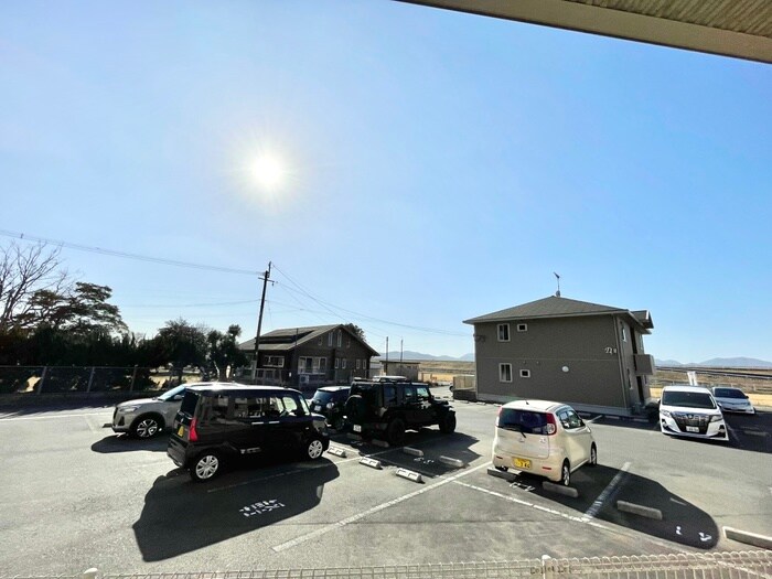 物件内観写真13　(室内からの展望)