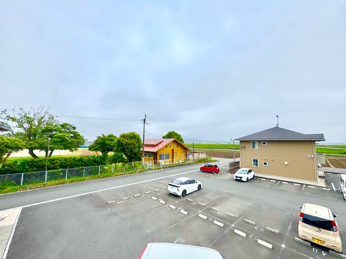 物件内観写真14　(室内からの展望)