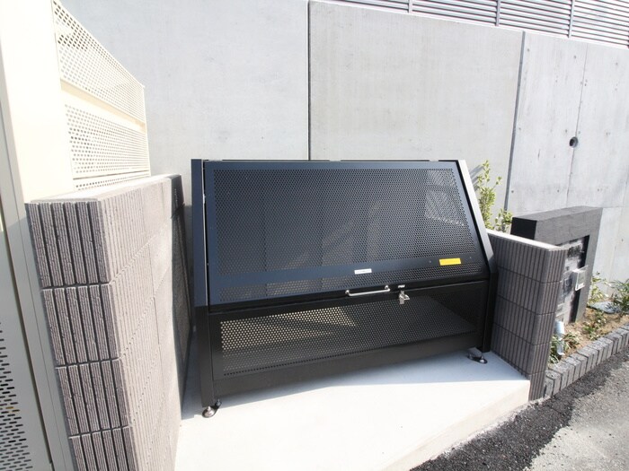 物件外観写真2　(建物設備)