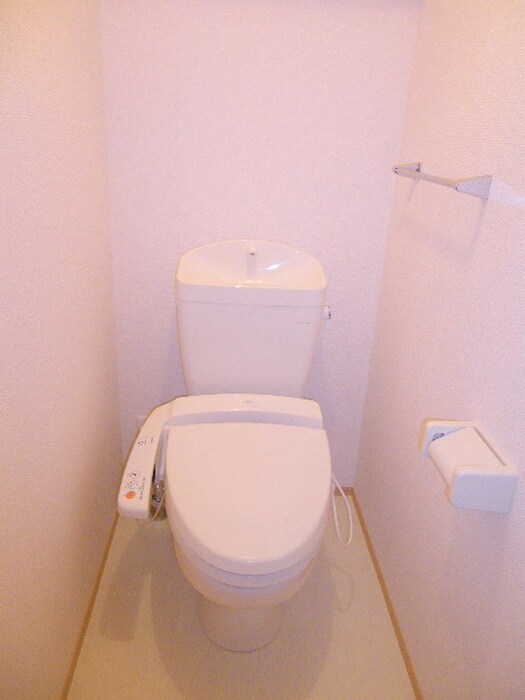 物件内観写真6　(トイレ)