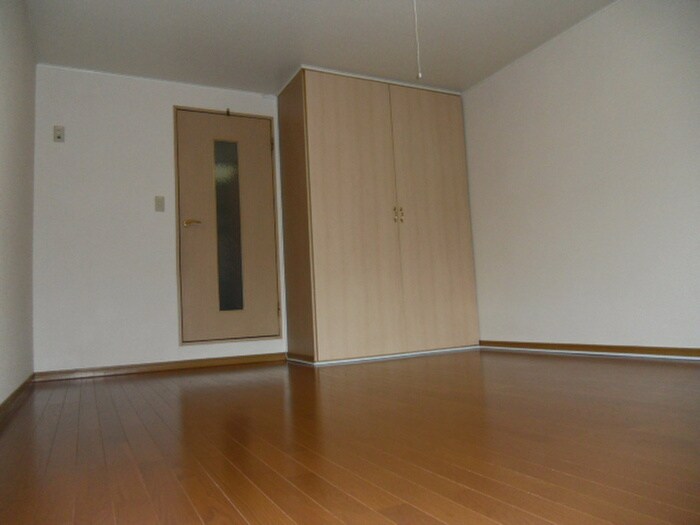 物件内観写真4　(居室)