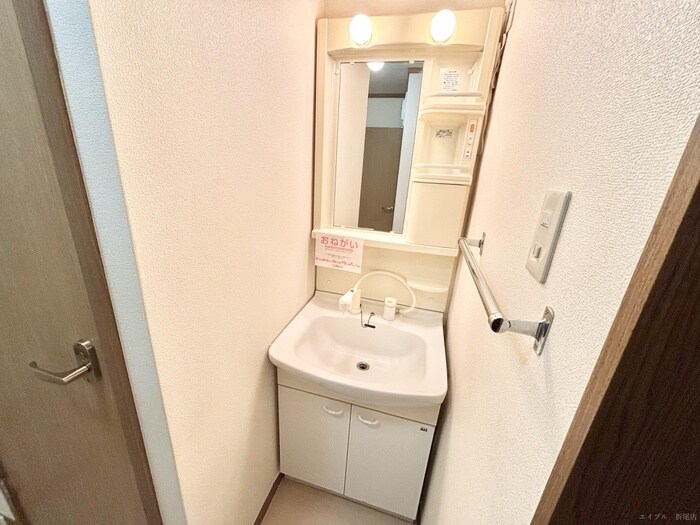 物件内観写真8　(洗面)