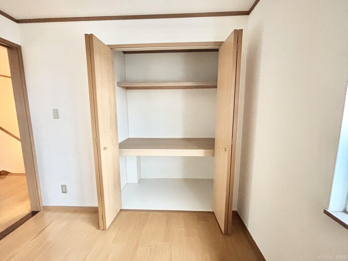 物件内観写真11　(収納)