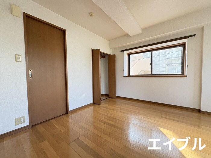 物件内観写真6　(居室)