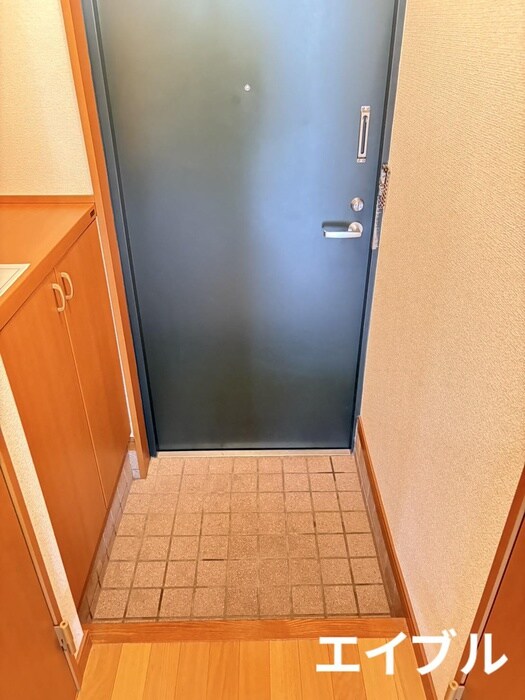 物件内観写真12　(玄関)