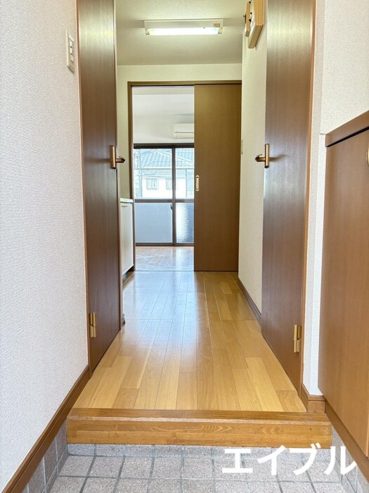 物件内観写真17　(廊下)