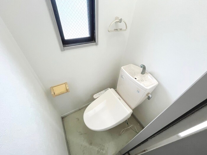 物件内観写真14　(トイレ)