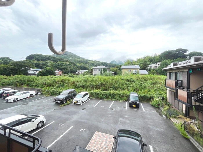 物件内観写真16　(室内からの展望)