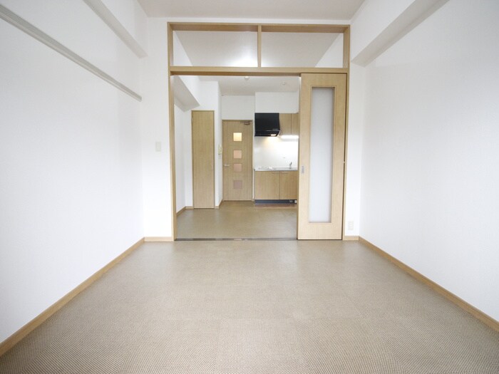 物件内観写真6　(居室)