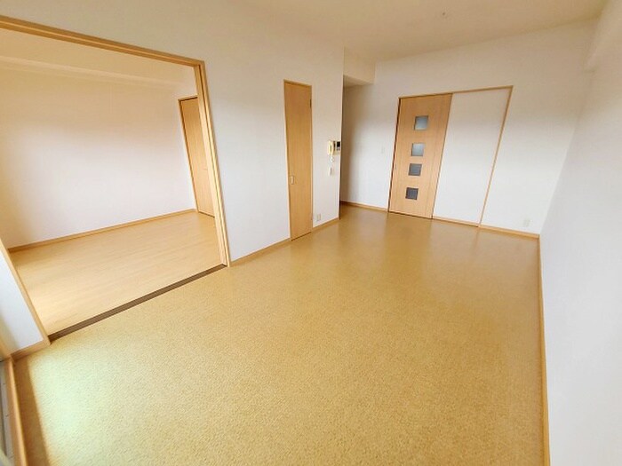 物件内観写真6　(居室)