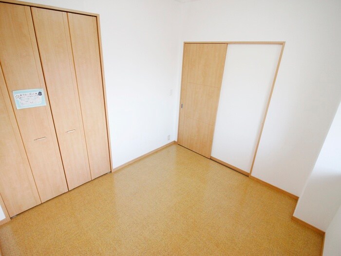 物件内観写真9　(居室)