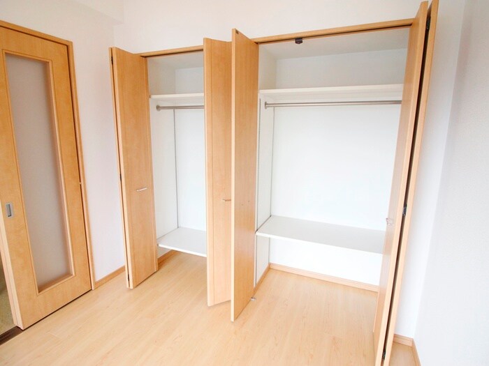 物件内観写真11　(収納)