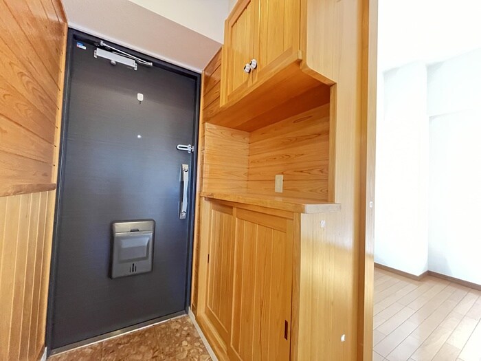 物件内観写真15　(靴箱)