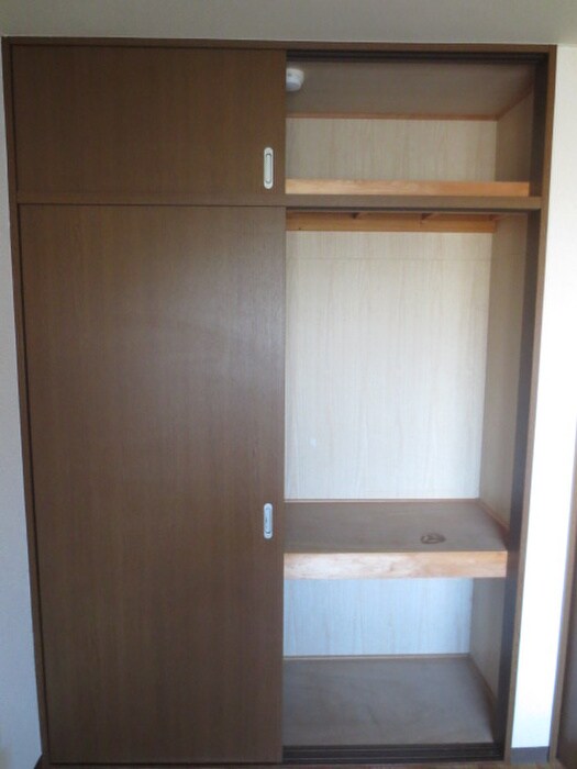 物件内観写真11　(収納)