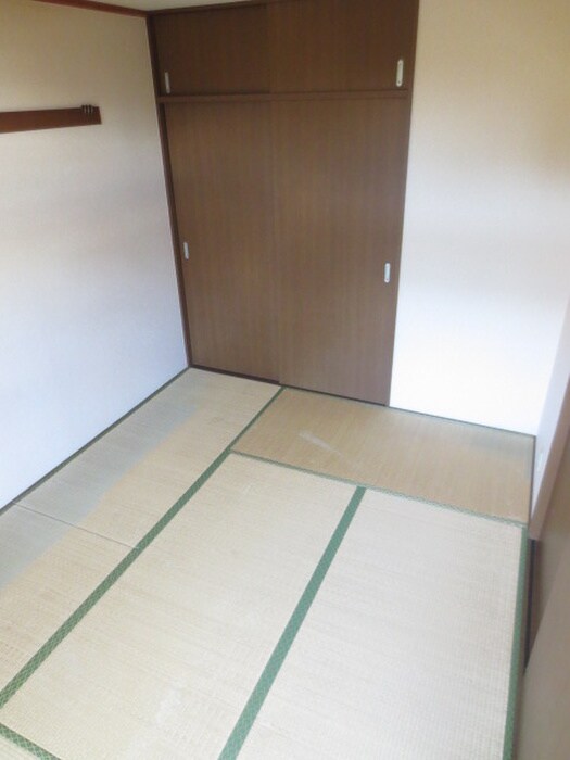 物件内観写真18　(居室)