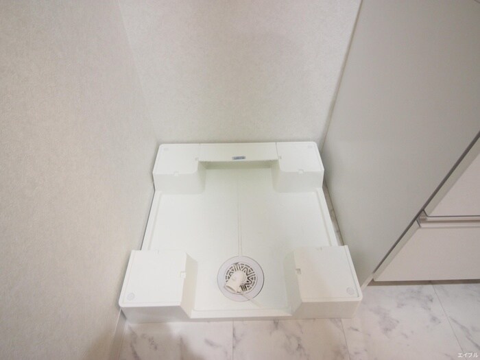 物件内観写真13　(洗濯機置場)