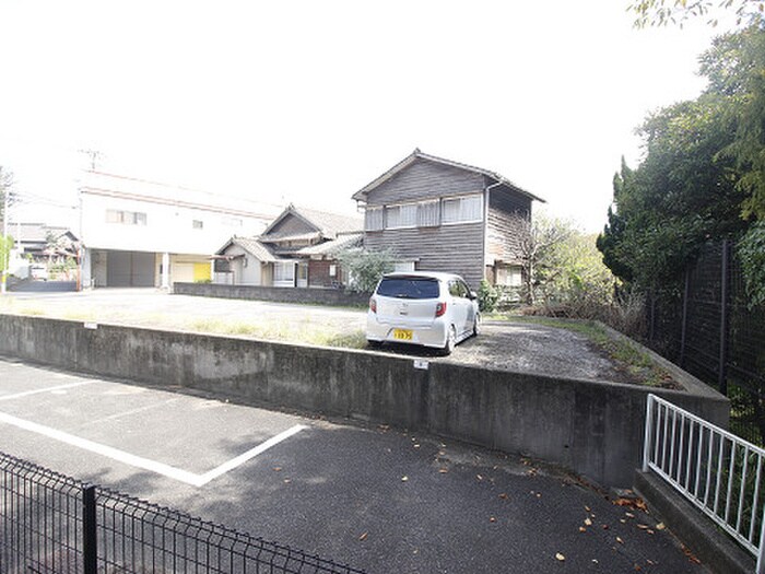 物件内観写真12　(室内からの展望)