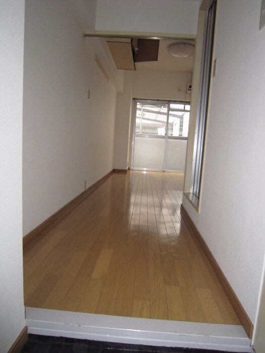 物件内観写真15　(廊下)