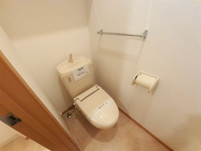 物件内観写真8　(トイレ)