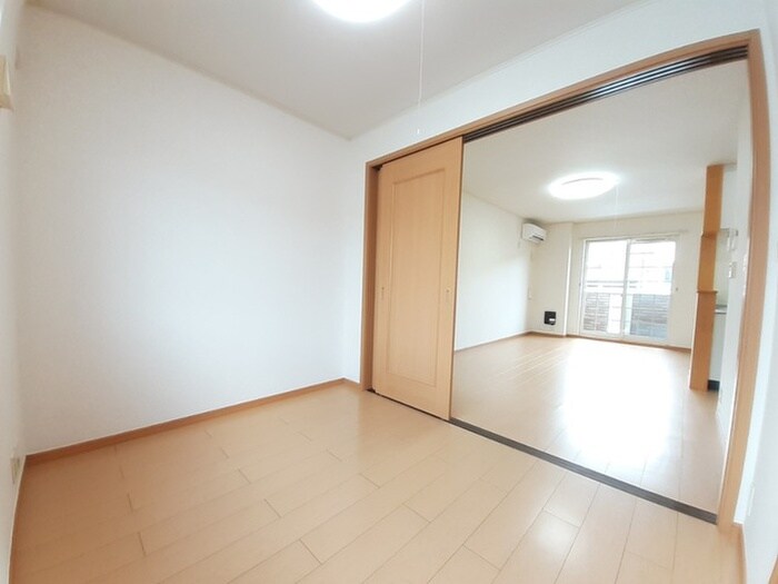 物件内観写真12　(居室)