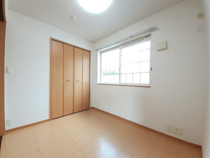 物件内観写真13　(居室)