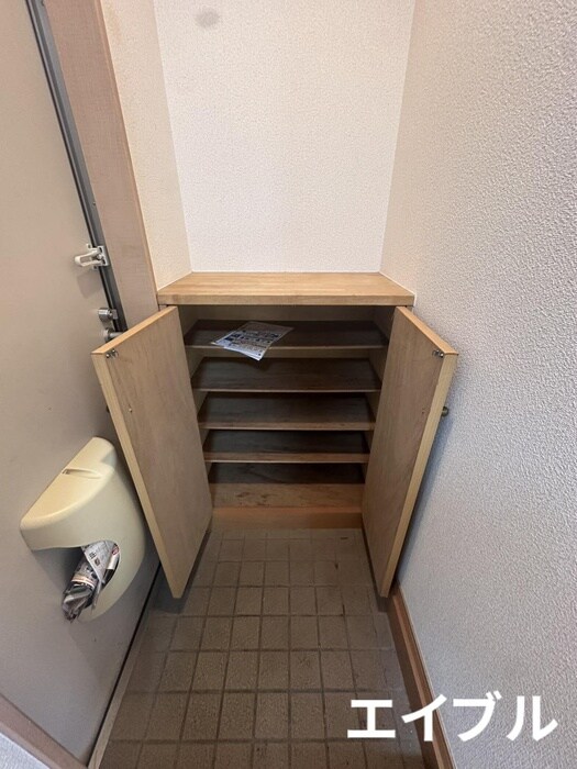 物件内観写真16　(靴箱)