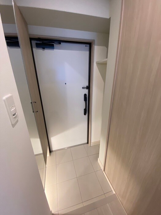物件内観写真10　(玄関)