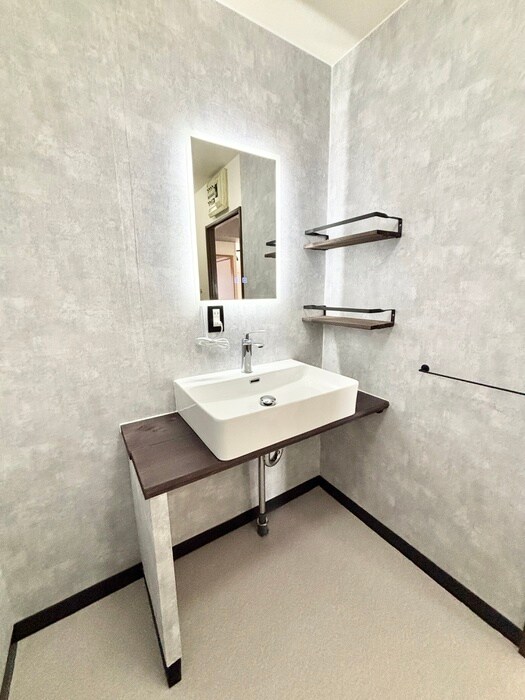 物件内観写真10　(洗面)