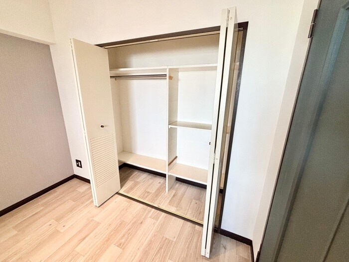 物件内観写真11　(収納)