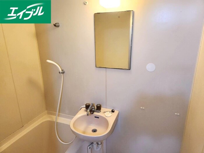 物件内観写真12　(洗面)