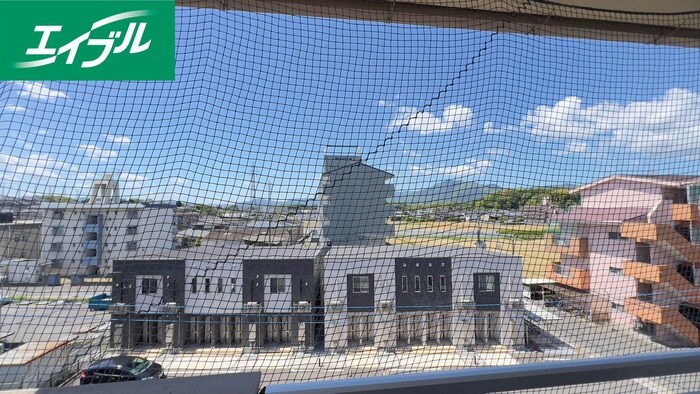 物件内観写真22　(室内からの展望)