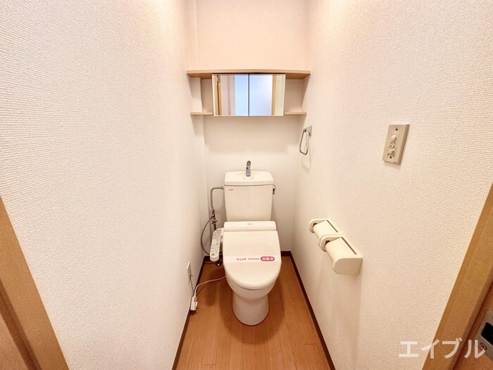 物件内観写真11　(トイレ)