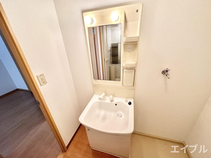 物件内観写真12　(洗面)