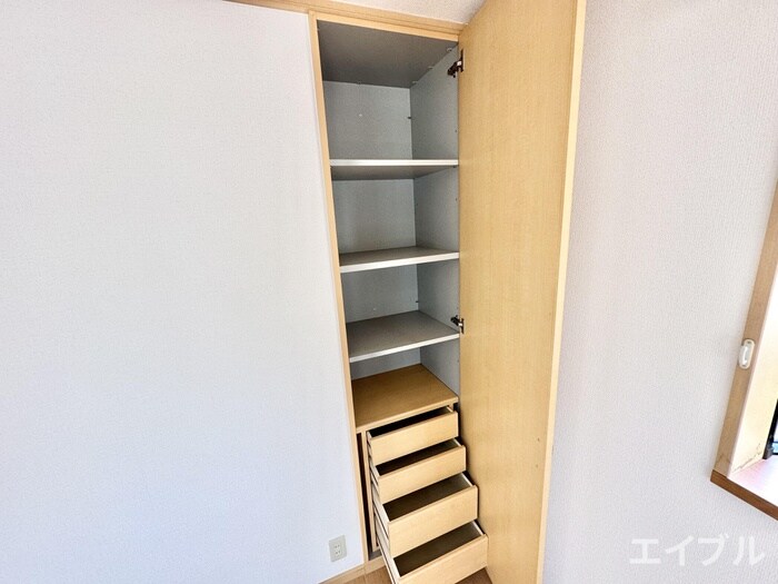 物件内観写真13　(収納)