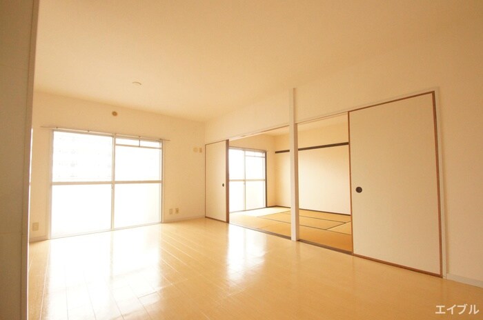 物件内観写真8　(居室)