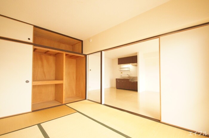 物件内観写真9　(居室)